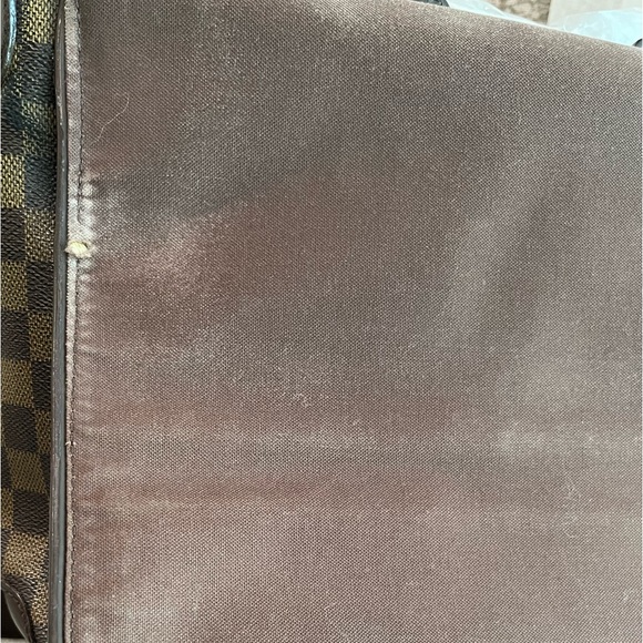 Authentic LOUIS VUITTON Spencer Messenger Bag in Damier Ebene - Picture 13 of 16